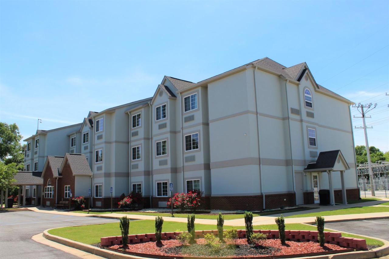 Microtel Inn And Suites Montgomery Exterior foto